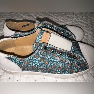 Spenco Malibu sneakers  sz 8B